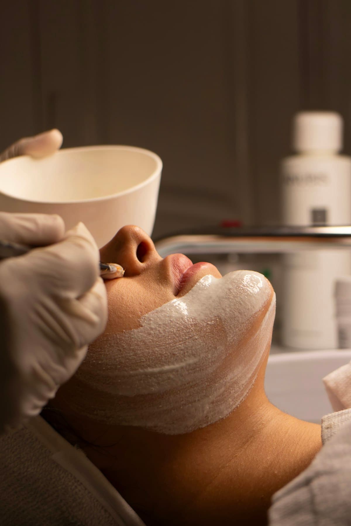 Facial skin treatment procedure